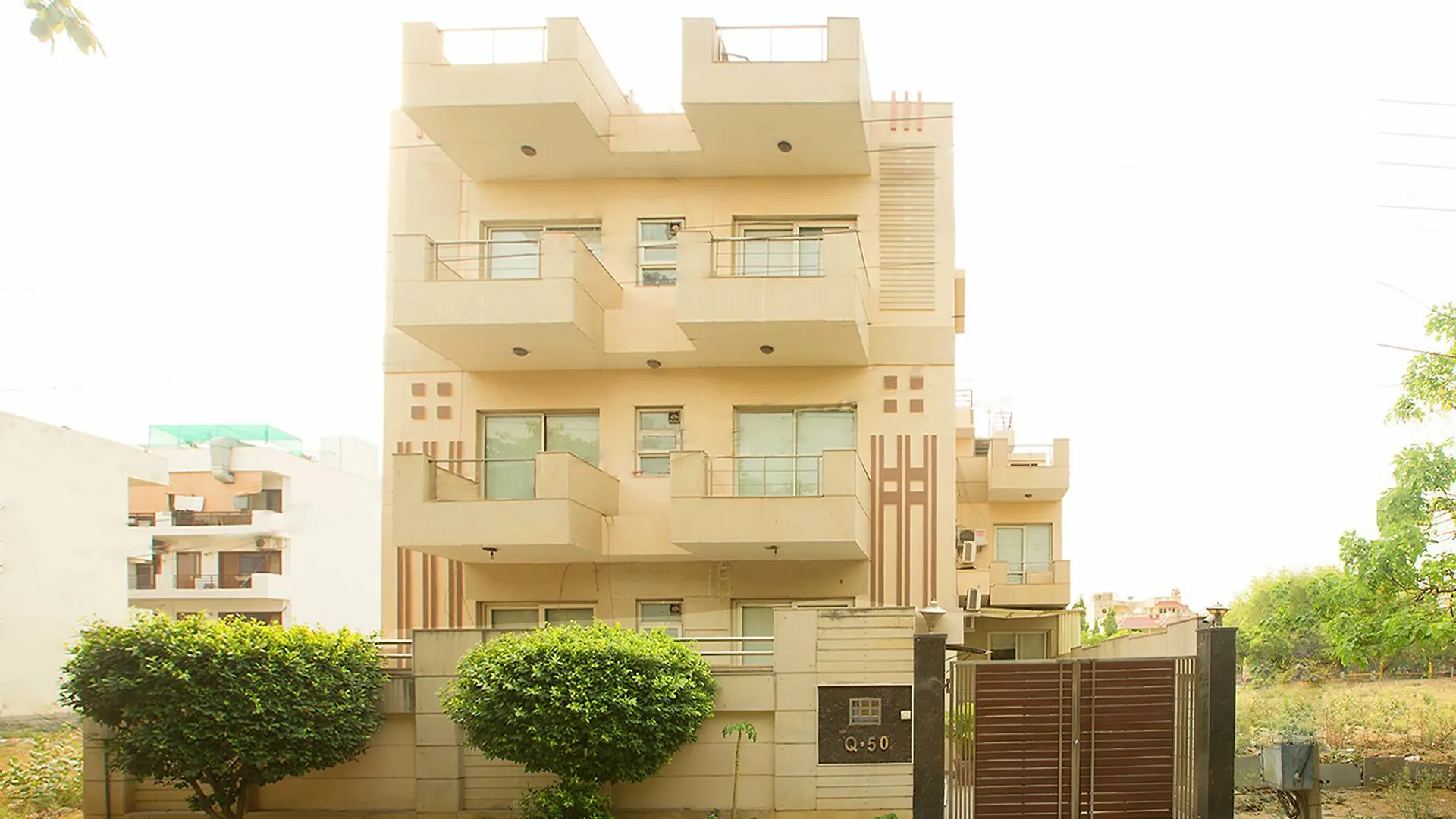 Treebo Neo Residency - Huda City Centre Gurgaon 3*,