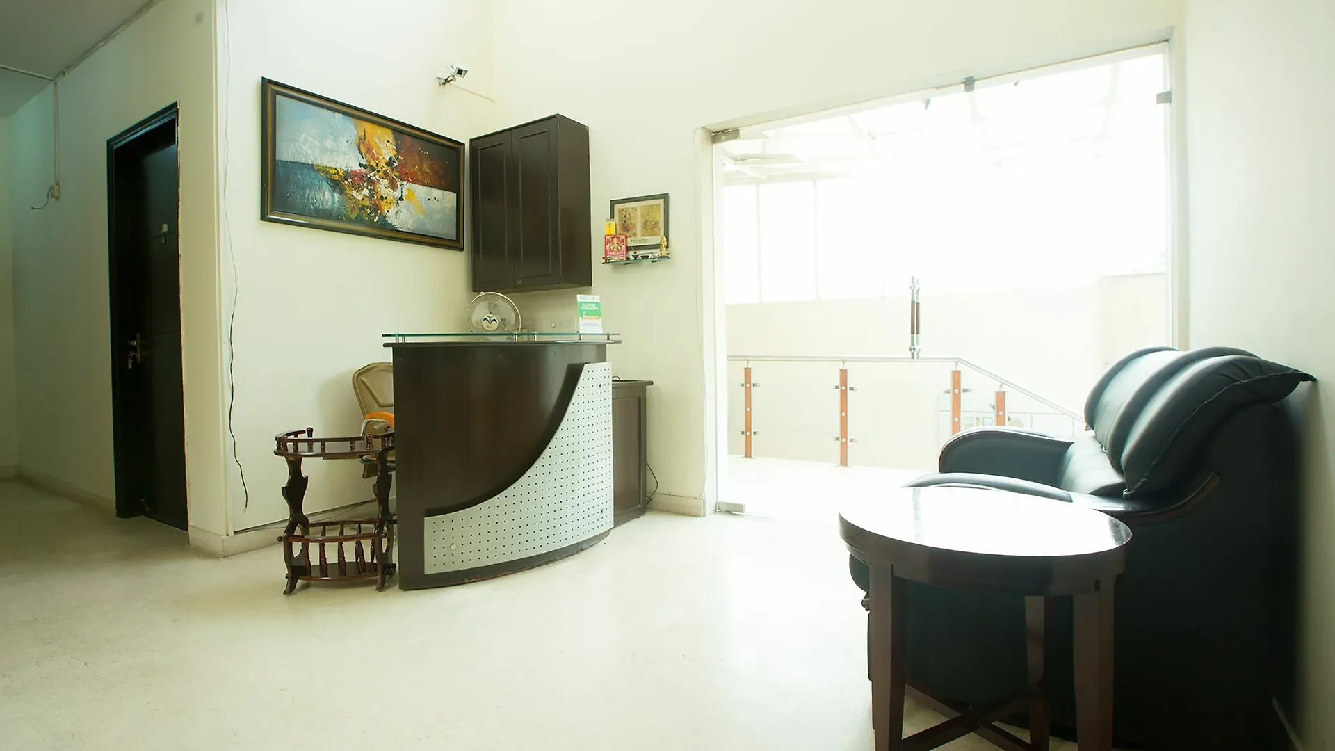 Hotel Treebo Neo Residency - Huda City Centre Gurgaon